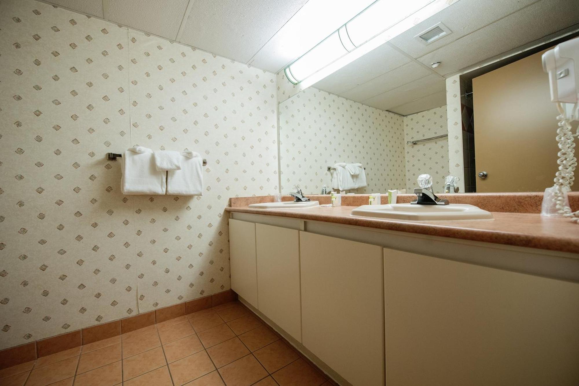 Harrison Lake Hotel Harrison Hot Springs Ngoại thất bức ảnh